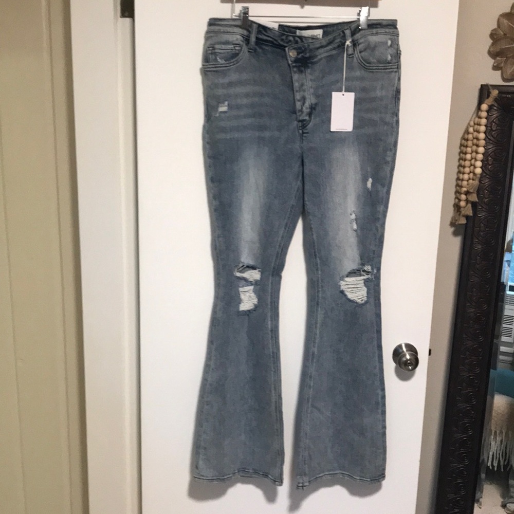 NEW Vervet Bella High Rise Flare Jean